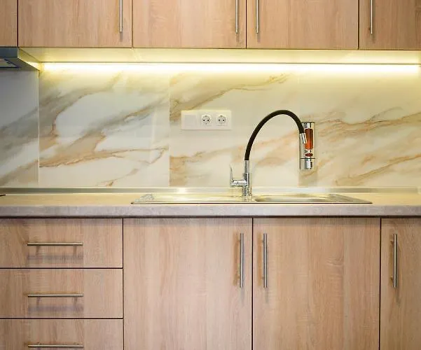 アパート Drakontis